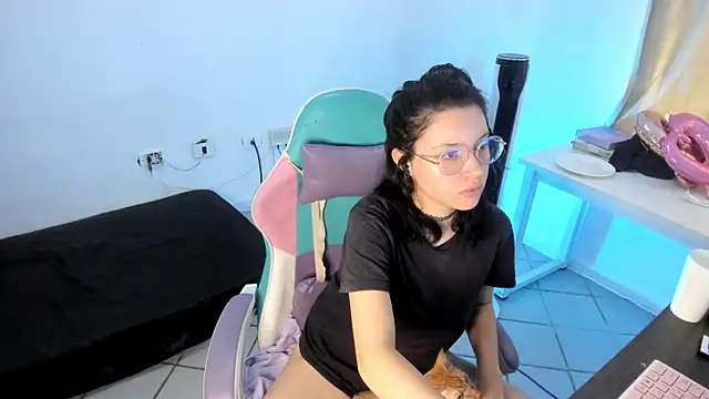 WandaDoll online show from 02.20.25