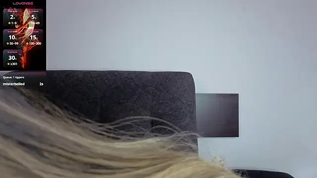 Snapshot of eleecttraa_12 chatting on 10.17.25 eleecttraa 12 online show from 10.17.25