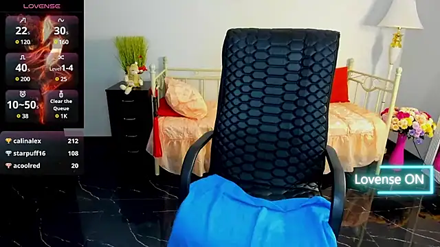 Snapshot of Julia_Dean chatting on 01.09.25 Julia Dean online show from 01.09.25