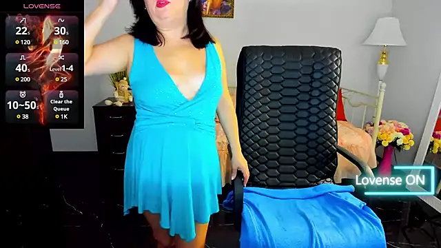 Snapshot of Julia_Dean chatting on 01.31.25 Julia Dean online show from 01.31.25