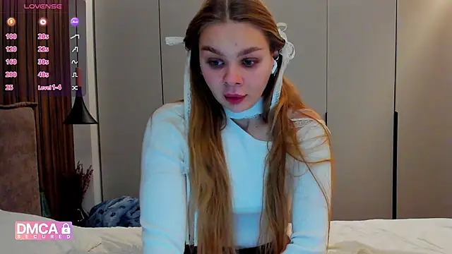 Molly sweetie online show from 12.03.25