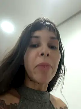 Snapshot of Nikatsu chatting on 10.07.25 Nikatsu online show from 10.07.25