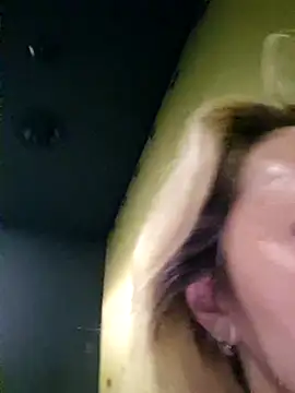 Snapshot of Miss____Mia_ chatting on 02.14.25 Miss Mia online show from 02.14.25