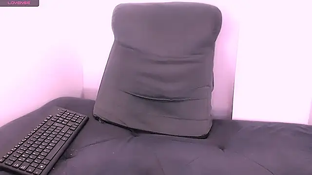 sofi-rojas1 online show from 04.01.26