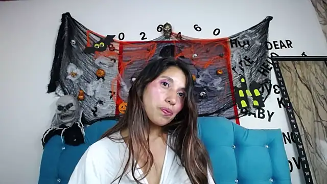 sweet skylove  online show from 10.11.25