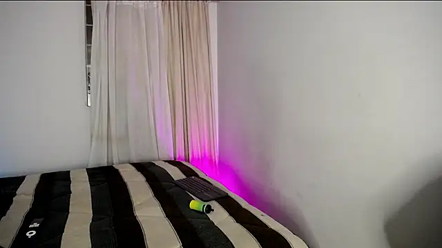 Snapshot of Pinkandyellowpokemon chatting on 02.24.25 Pinkandyellowpokemon online show from 02.24.25