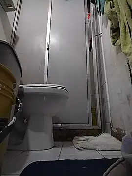 Danielitohot23cm online show from 11.14.25