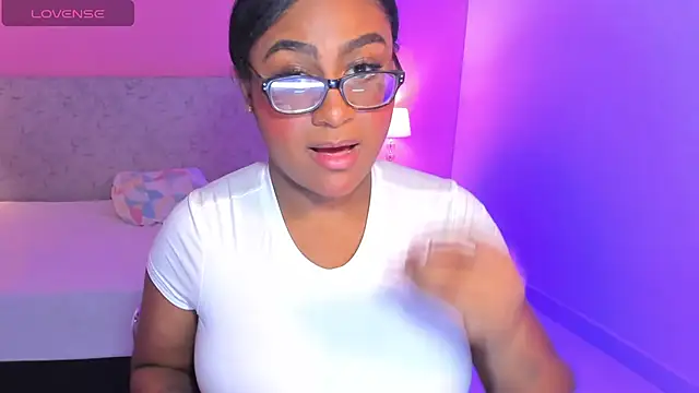 Snapshot of BlakmillerrGilson chatting on 11.22.25 BlakmillerrGilson online show from 11.22.25