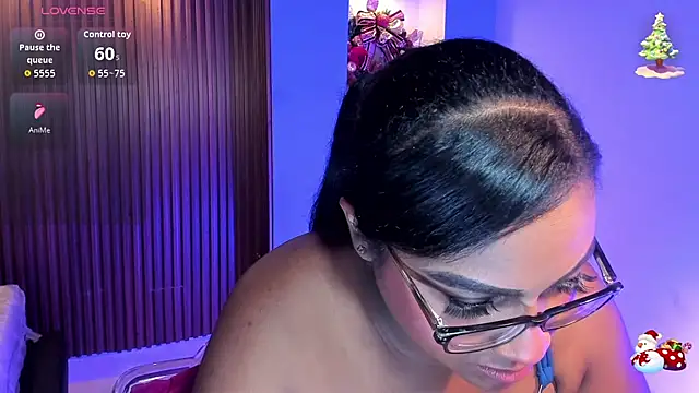 Snapshot of BlakmillerrGilson chatting on 12.20.25 BlakmillerrGilson online show from 12.20.25