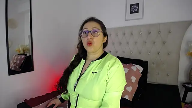 AnnadirtyXo online show from 12.19.24