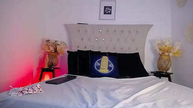AnnadirtyXo online show from 12.21.24