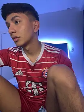 Leonarrrd 01 online show from 01.30.25