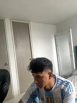 Leonarrrd 01 online show from 02.27.25