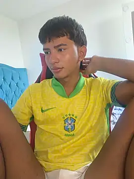 Leonarrrd 01 online show from 12.16.25