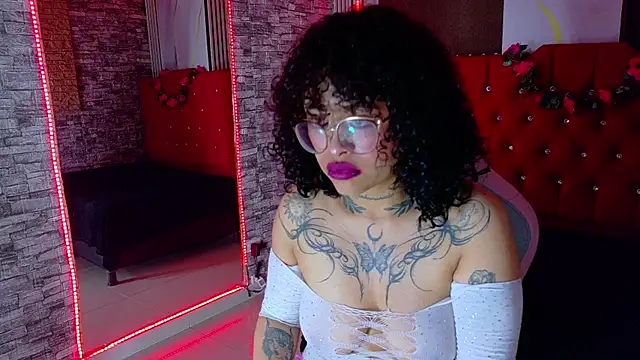 miahernadez303av online show from 03.05.26