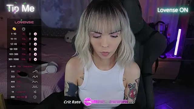 Kerry Kirk online show from 10.08.25