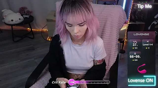 Kerry Kirk online show from 11.07.25