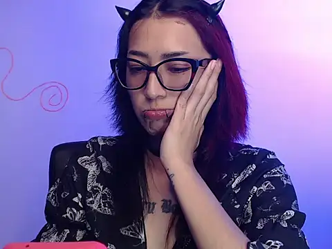 Snapshot of Alice_Phantom_x chatting on 07.27.26 Alice Phantom x online show from 07.27.26