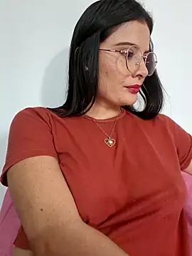 Snapshot of Zoe_Clark_ chatting on 06.12.26 Zoe Clark online show from 06.12.26