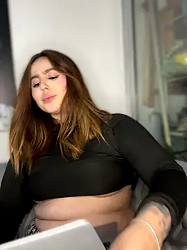 ValerieHilton online show from 10.19.25