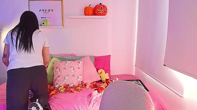 lilyy evanss online show from 10.01.25