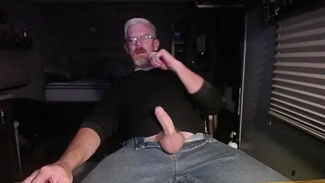 Snapshot of Di9ital069 chatting on 03.19.25 Di9ital069 online show from 03.19.25
