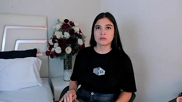 CamilaSofiia online show from 01.07.25