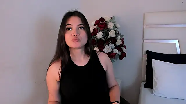 CamilaSofiia online show from 01.17.25