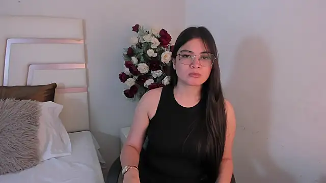 CamilaSofiia online show from 02.05.25