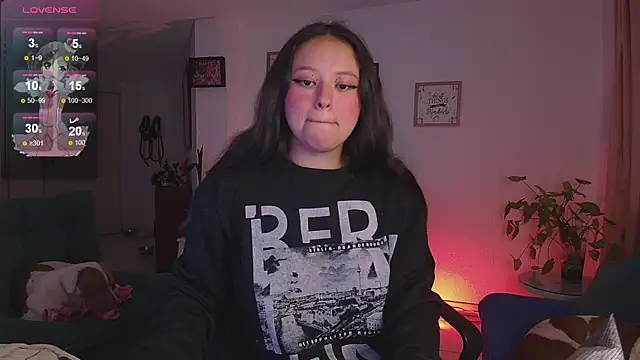 Lexie Thompson10 online show from 01.04.25