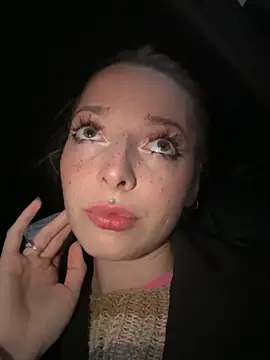 LoraaDoll online show from 09.20.25