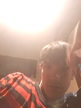 Snapshot of LYZBORNHD chatting on 09.28.25 LYZBORNHD online show from 09.28.25