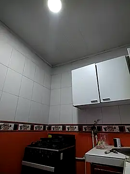 Kate lorens9 online show from 10.04.25