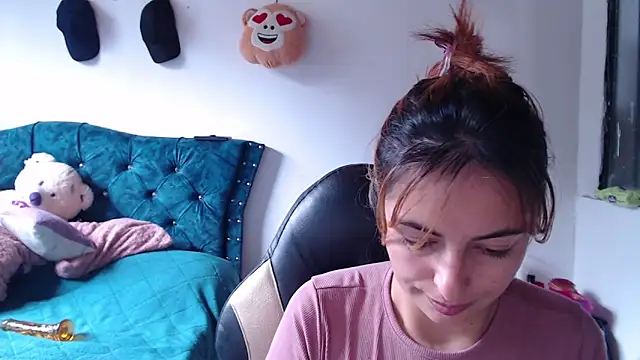 Snapshot of Kate_lorens9 chatting on 05.14.26 Kate lorens9 online show from 05.14.26