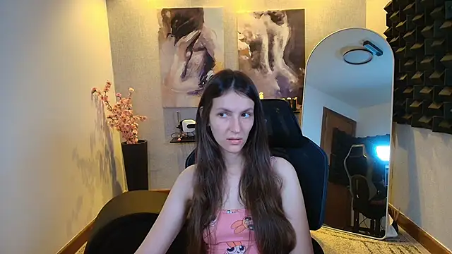 Snapshot of upssnowy chatting on 09.11.25 upssnowy online show from 09.11.25