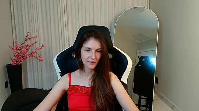 Snapshot of upssnowy chatting on 10.16.25 upssnowy online show from 10.16.25