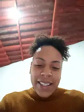 Snapshot of Julia_Pretinha chatting on 06.15.26 Julia Pretinha online show from 06.15.26