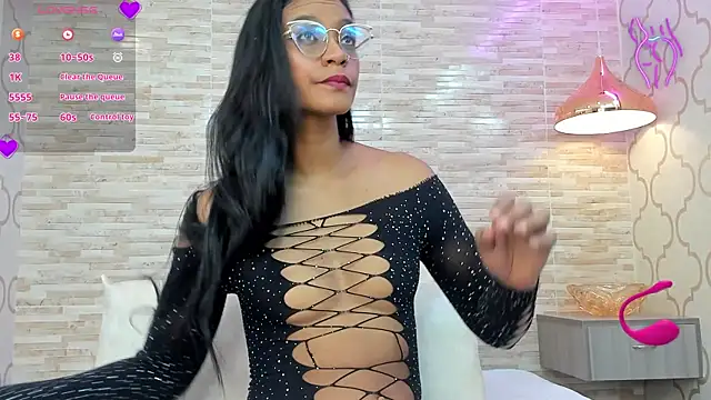 ZoeSmitth online show from 11.26.25