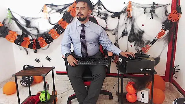 Snapshot of KalethBigDick chatting on 10.25.25 KalethBigDick online show from 10.25.25