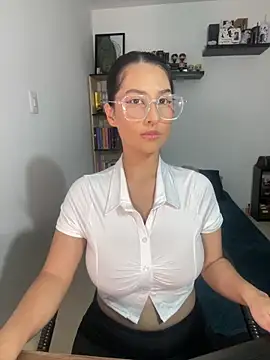 Snapshot of sofi_johansson chatting on 03.12.25 sofi johansson online show from 03.12.25