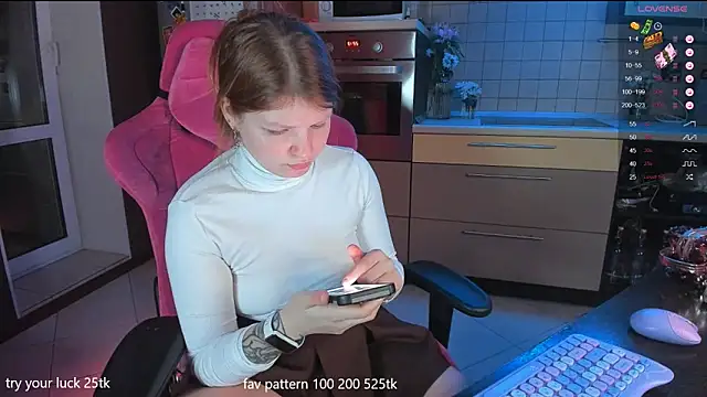 lil lia online show from 12.02.24