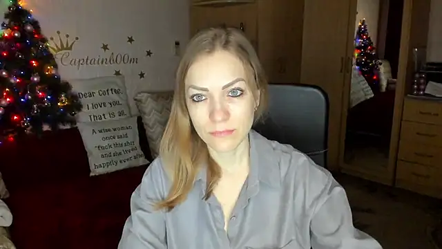 SilviaEyes online show from 12.17.24