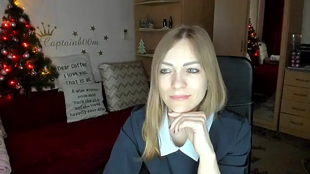 SilviaEyes online show from 12.29.24