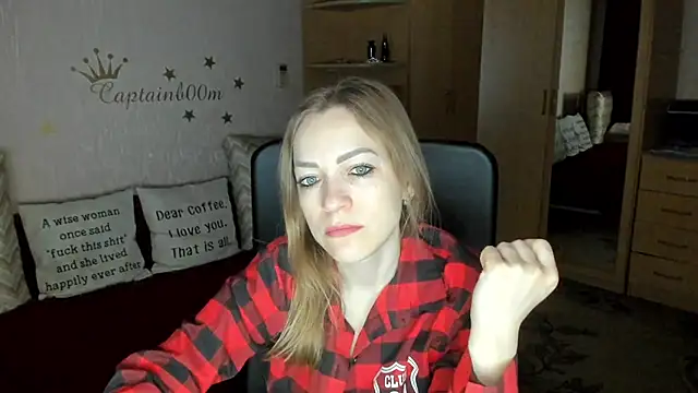 SilviaEyes online show from 01.19.25