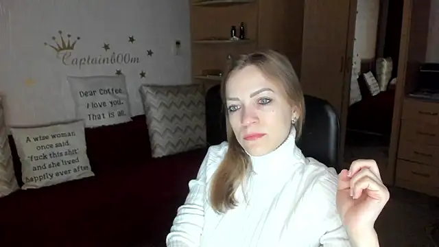 SilviaEyes online show from 01.23.25