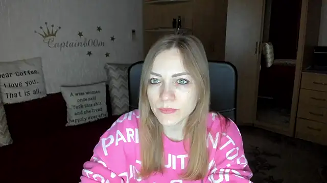 SilviaEyes online show from 02.12.25