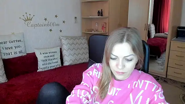 SilviaEyes online show from 02.12.25