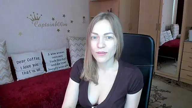 SilviaEyes online show from 02.22.25