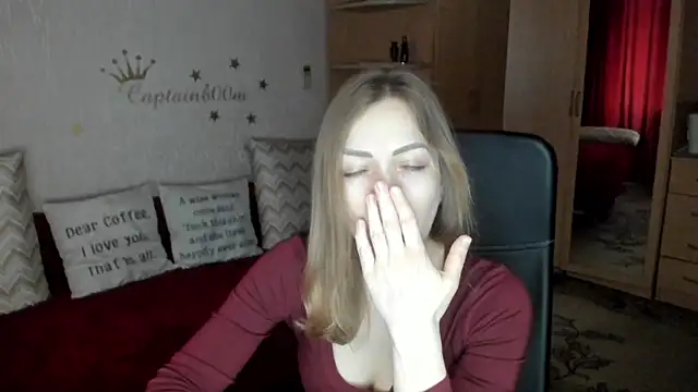 SilviaEyes online show from 03.14.25
