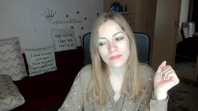 SilviaEyes online show from 09.12.25